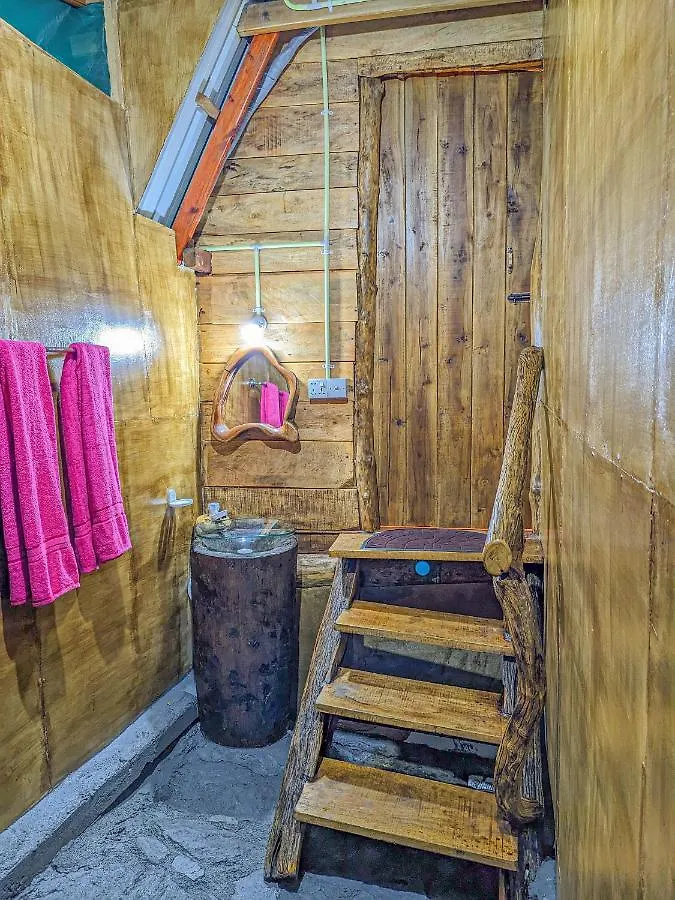 Wooden Cabana Sigiriya 2*,