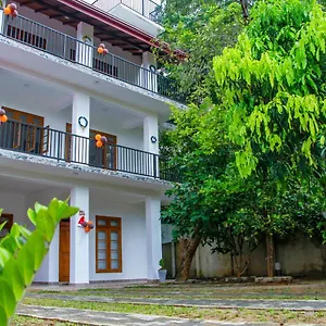 2* Guest house Three Elephant