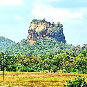 Hotel Panoramic Royal, Sigiriya